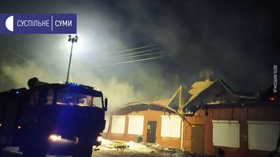 У Кролевці на Сумщині сталася пожежа в магазинах в центрі міста У Кролевці на Сумщині сталася пожежа в магазинах в центрі міста
