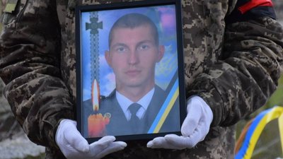 На Закарпатті попрощалися із полеглим прикордонником Іваном Довганичем