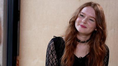 Пів року живе у Києві, отримала громадянство. Історія блогерки з Криму Вікторії