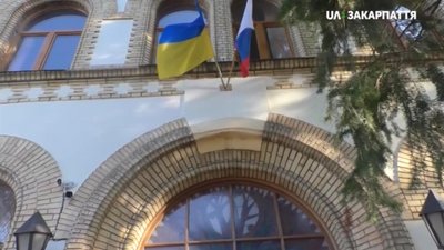 Ужгородську школу зі словацькою мовою навчання відвідали працівники мінкультури