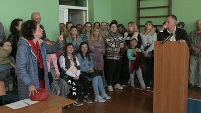 Батьків учнів ЗОШ №4 у Рівному непокоїть об'єднання з ліцеєм "Престиж". Що каже влада