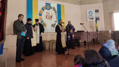 Під час заходу із вшанування загиблих військових Під час заходу із вшанування загиблих військових