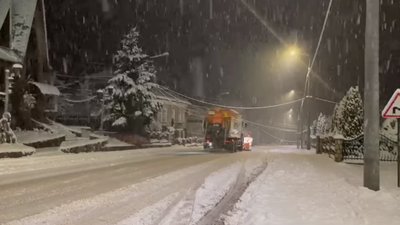На дорогах Тернопільщини працює снігоприбиральна техніка На дорогах Тернопільщини працює снігоприбиральна техніка