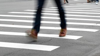 Аварія у Чернігові: водійка збила пішохода на переході