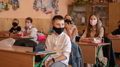 В Одесі школярі навчатимуться за змішаною системою