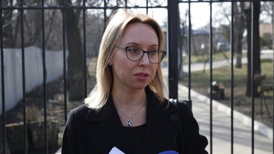 Жителька Одещини скаржиться, що не може забрати дітей з центру соціально-психологічної підтримки Жителька Одещини скаржиться, що не може забрати дітей з центру соціально-психологічної підтримки