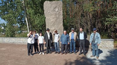 У Житомирі вшанували пам'ять євреїв, розстріляних 19 вересня 1941 року У Житомирі вшанували пам'ять євреїв, розстріляних 19 вересня 1941 року