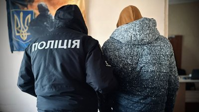 Хуліганство, підозра, багатоповерхівка, Київський район, Одеса