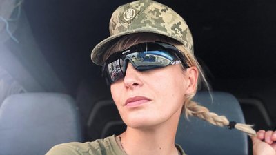 "Люди підуть воювати за Україну тоді, коли побачать, що вони є цінністю", — захисниця з Волині Майя Москвич "Люди підуть воювати за Україну тоді, коли побачать, що вони є цінністю", — захисниця з Волині Майя Москвич