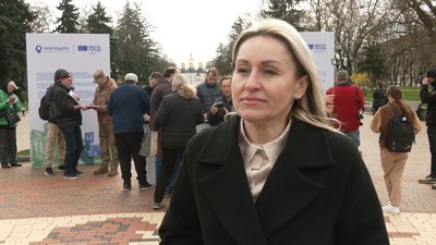 "Міста Героїв. Чернігівщина": у Чернігові погасили нові марки "Міста Героїв. Чернігівщина": у Чернігові погасили нові марки