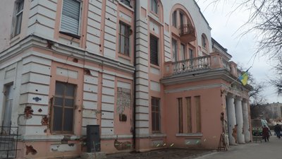 В Охтирці ремонтують вікна за новою технологією В Охтирці ремонтують вікна за новою технологією