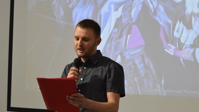 На Тернопільщині презентували мистецький проєкт "Запльонтаний у тисячі мелодій" На Тернопільщині презентували мистецький проєкт "Запльонтаний у тисячі мелодій"