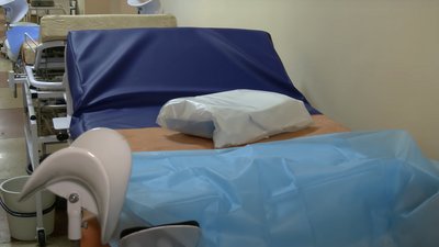 Із лікарями пологового у Чернігові, які покинули роботу, призупиняють трудові договори