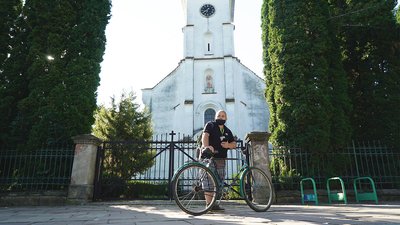 Троє на велосипедах: історії тих, хто вибрав "Україну"