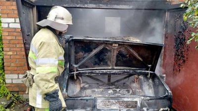 На Миколаївщині двічі горіли авто На Миколаївщині двічі горіли авто