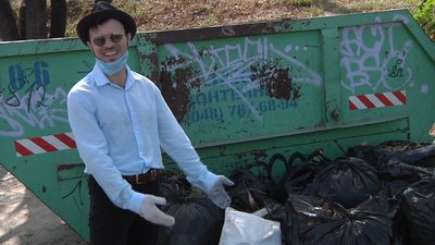 Одесити долучились до Всесвітнього дня прибирання Одесити долучились до Всесвітнього дня прибирання