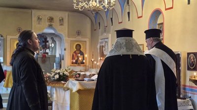 Архієпископ Вінницький і Барський Павло у храмі госпіталю, що на Вінниччині