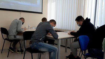 У Харкові до радіодиктанту приєдналися патрульні та настоятель храму У Харкові до радіодиктанту приєдналися патрульні та настоятель храму