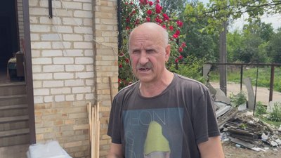"Прокидаюся — піді мною горить". У Слов’янську авіабомба вдарила по приватних будинках: якою була нічна атака "Прокидаюся — піді мною горить". У Слов’янську авіабомба вдарила по приватних будинках: якою була нічна атака