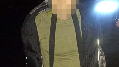 У Рівному "оператор " нелегальної АЗС погрожував підірвати себе й поліцейських