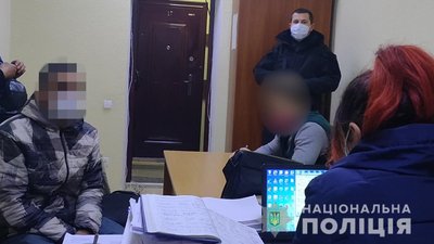 У порту на Одещині затримали людей, які намагалися незаконно перетнути кордон У порту на Одещині затримали людей, які намагалися незаконно перетнути кордон