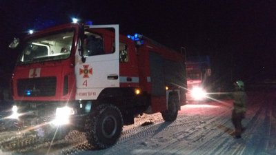 12 автівок відбуксирували рятувальники на Закарпатті