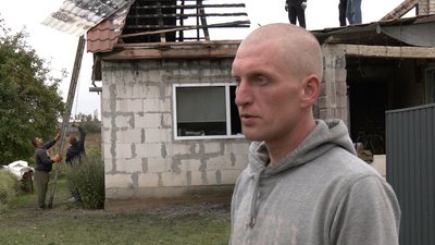 Військовослужбовець Олександр Богдан, у якого згорів будинок Військовослужбовець Олександр Богдан, у якого згорів будинок