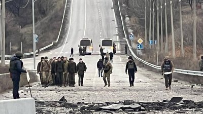 З полону РФ повернули 50 українців, серед них — захисники Маріуполя, полонені з ЧАЕС та Зміїного