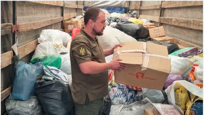 В Одесі зібрали понад 300 тонн гуманітарної допомоги для Херсонщини В Одесі зібрали понад 300 тонн гуманітарної допомоги для Херсонщини