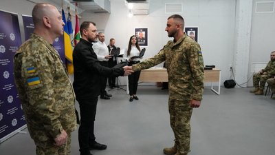 "Треба жити в пам'ять про своїх дітей": - ІСТОРІЯ ЗАГИБЛОГО ПРИКОРДОННИКА СЕРГІЯ УЛЯНИЦЬКОГО "Треба жити в пам'ять про своїх дітей": - ІСТОРІЯ ЗАГИБЛОГО ПРИКОРДОННИКА СЕРГІЯ УЛЯНИЦЬКОГО