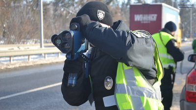 Від початку року на Вінниччини зупинили понад 3,5 тисяч водіїв за перевищення швидкості руху
