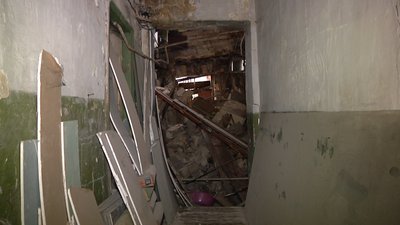 Обвал сходів у центрі Одеси: будинок аварійний, мешканців відселятимуть Обвал сходів у центрі Одеси: будинок аварійний, мешканців відселятимуть