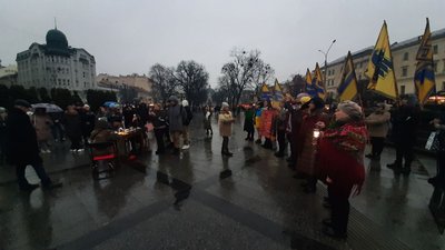 Рідні воїнів "Азову" Рідні воїнів "Азову"