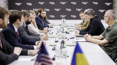 Міноборони знайомить двопартійну делегацію США з безпековою ситуацією та потребами України