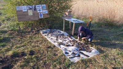 На Дніпропетровщині пошуковці знайшли уламки літака-винищувача Як-7 На Дніпропетровщині пошуковці знайшли уламки літака-винищувача Як-7