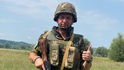 Син загиблого воїна Віктора Новікова просить присвоїти звання Героя України Син загиблого воїна Віктора Новікова просить присвоїти звання Героя України