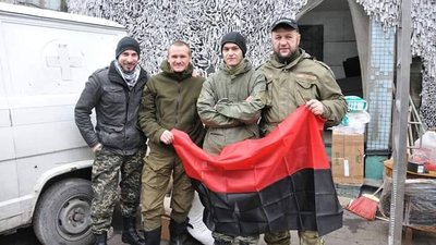 "Не опускати руки, а бути сильними", - волонтер Олег Кушнір про гідність та свободу "Не опускати руки, а бути сильними", - волонтер Олег Кушнір про гідність та свободу
