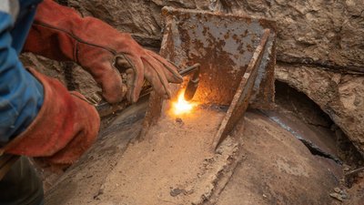 У Києві замінили пошкоджену ділянку магістральної тепломережі У Києві замінили пошкоджену ділянку магістральної тепломережі
