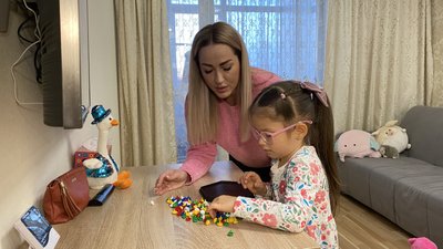 Мама Надія Норенко і її донька