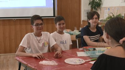Живе спілкування і незвичні заняття: у Черкасах запрацювала літня наукова школа