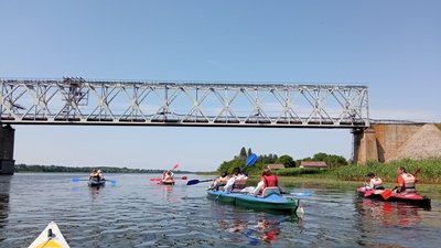 Школярі Херсона взяли участь у туристичному маршруті Дніпром Школярі Херсона взяли участь у туристичному маршруті Дніпром