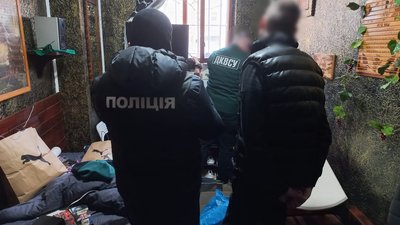 На Львівщині групу чоловіків підозрюють у збуті наркотиків у колонії