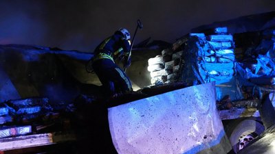 вибухи 21 жовтня Луцьк, новини Луцька, горіли вантажівки, пожежа, ДСНС