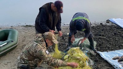 На Черкащині чоловік незаконно наловив риби на 200 тисяч гривень На Черкащині чоловік незаконно наловив риби на 200 тисяч гривень