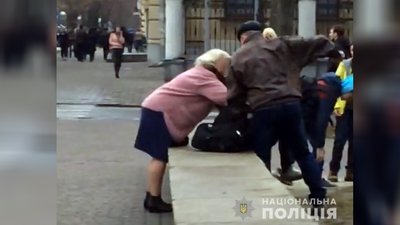 Побиття неповнолітньої в Полтаві: постраждалу ізолювали від батьків