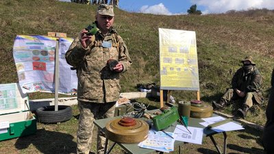 Військові навчання відбулися в селі Оріховиця на Ужгородщині Військові навчання відбулися в селі Оріховиця на Ужгородщині