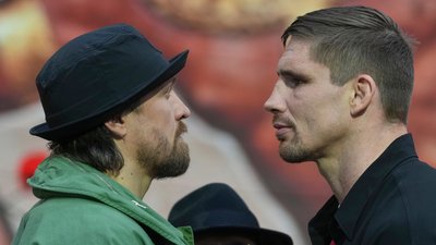 Олександр Усик та Ріко Верховен