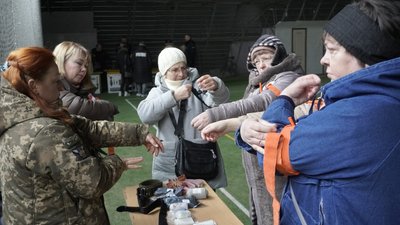 Працівників Щербанівської сільради навчали військовій підготовці