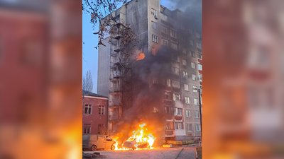 У Чернігові російський безпілотник влучив у будинок