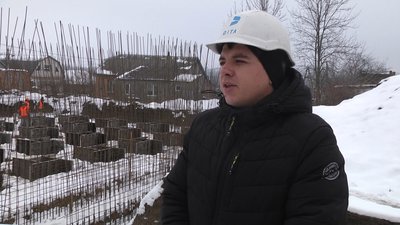 Представник будівельної компанії, яка будує укриття, Вадим Мазур, грудень 2023. Фото: Суспільне Хмельницький.